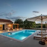 Hébergement de vacances Cozy In *